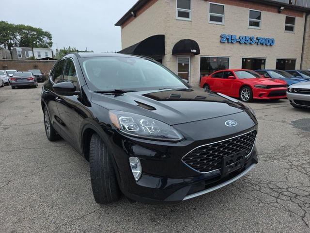 2021 Ford Escape Hybrid Titanium