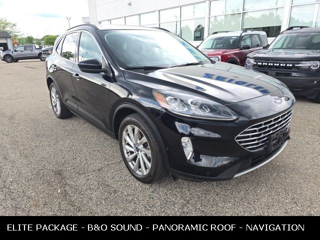 2021 Ford Escape Hybrid Titanium