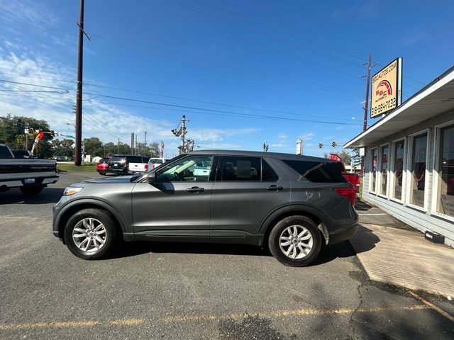 2021 Ford Explorer Base