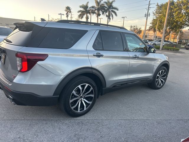 2021 Ford Explorer ST