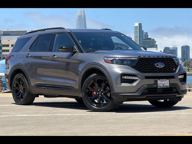 2021 Ford Explorer ST