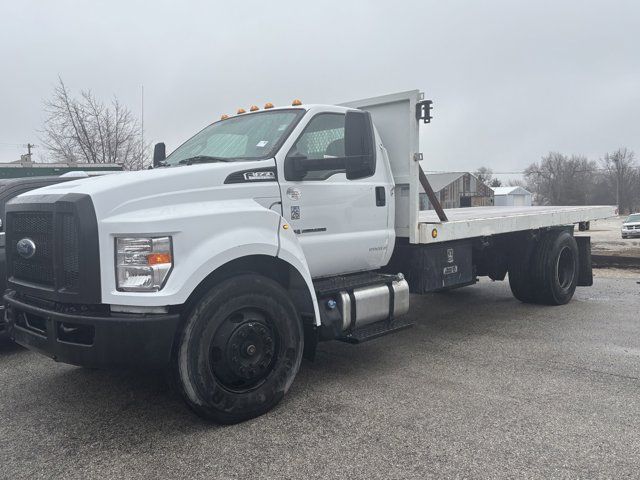 2021 Ford F-650 Base