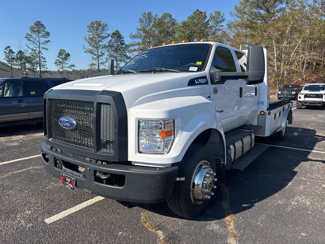 2021 Ford F-650 Base