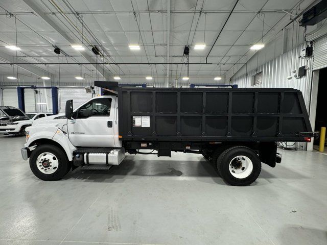 2021 Ford F-750 Base