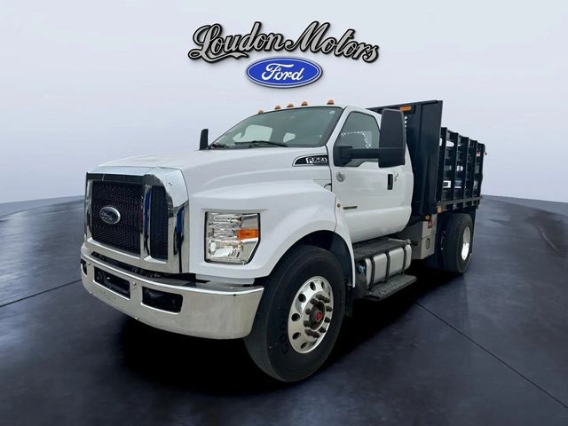 2021 Ford F-750 Base