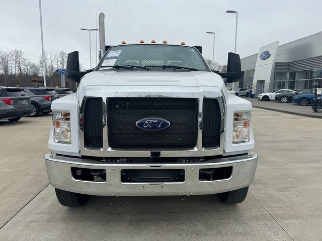 2021 Ford F-750 Base