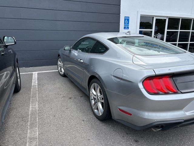 2021 Ford Mustang EcoBoost