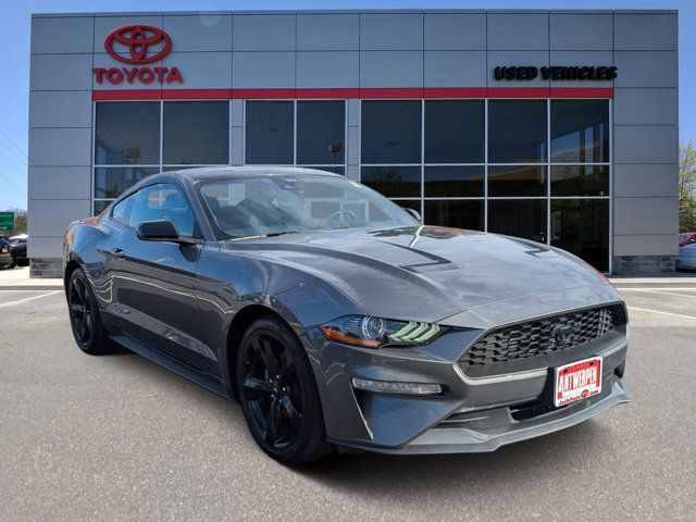 2021 Ford Mustang EcoBoost