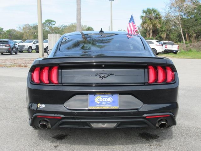 2021 Ford Mustang EcoBoost