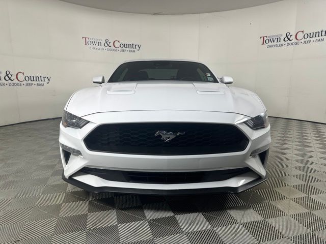 2021 Ford Mustang EcoBoost