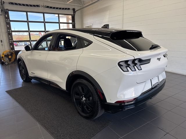 2021 Ford Mustang Mach-E California Route 1