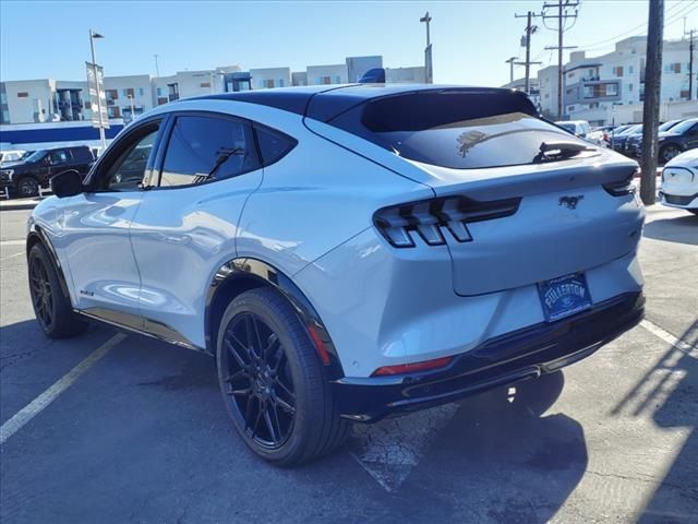 2021 Ford Mustang Mach-E California Route 1