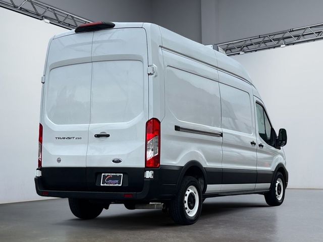 2021 Ford Transit Base