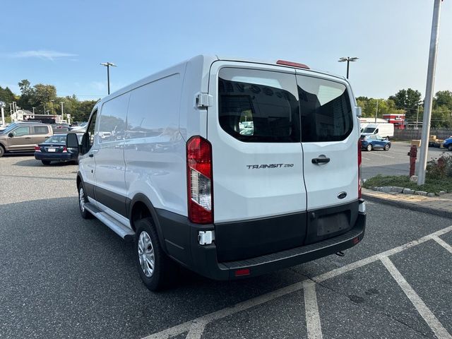 2021 Ford Transit Base