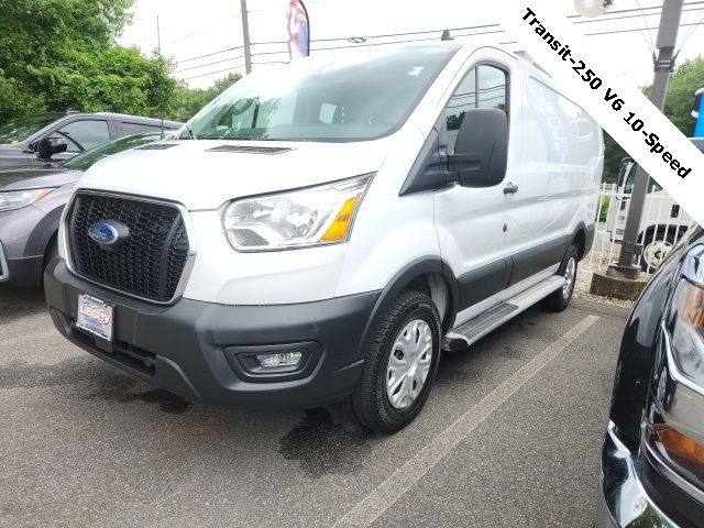 2021 Ford Transit Base