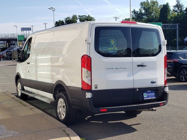 2021 Ford Transit Base