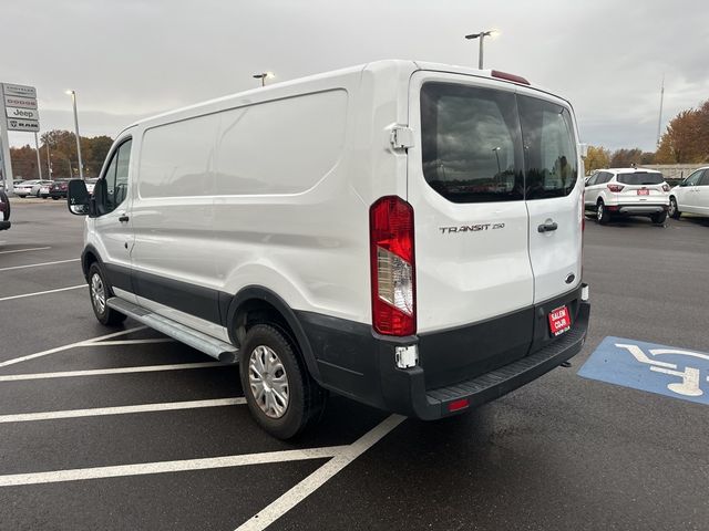 2021 Ford Transit Base