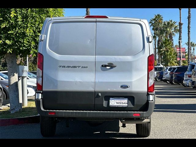 2021 Ford Transit Base