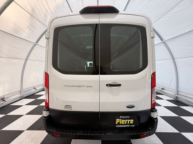 2021 Ford Transit Base