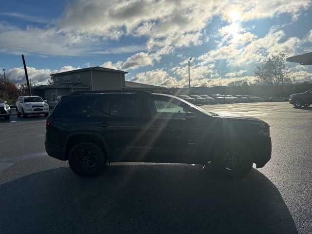 2021 GMC Acadia AT4