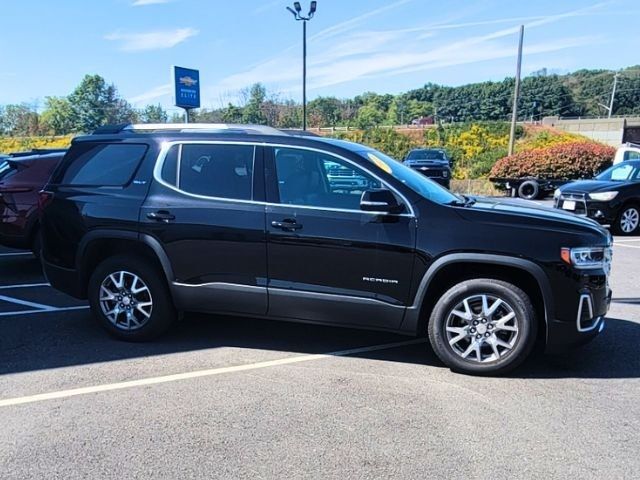 2021 GMC Acadia SLT