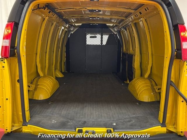 2021 GMC Savana Base