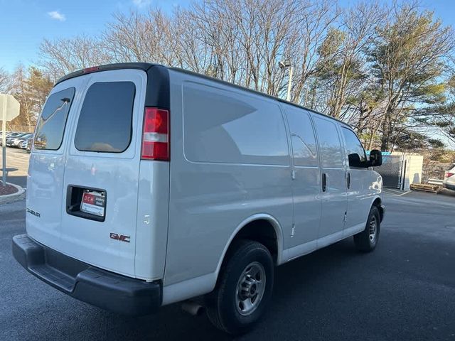 2021 GMC Savana Base