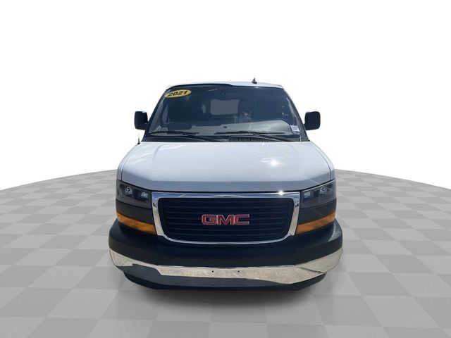 2021 GMC Savana Base