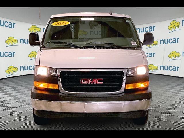 2021 GMC Savana Base