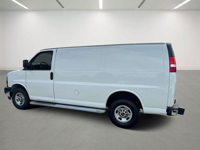 2021 GMC Savana Base