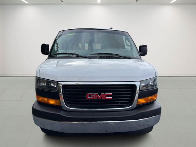 2021 GMC Savana Base