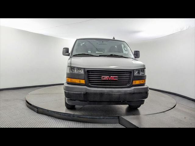2021 GMC Savana Base