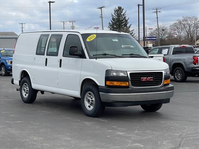 2021 GMC Savana Base