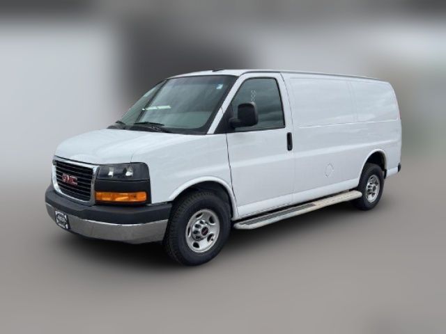 2021 GMC Savana Base