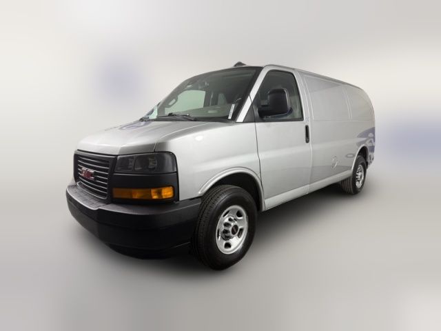 2021 GMC Savana Base