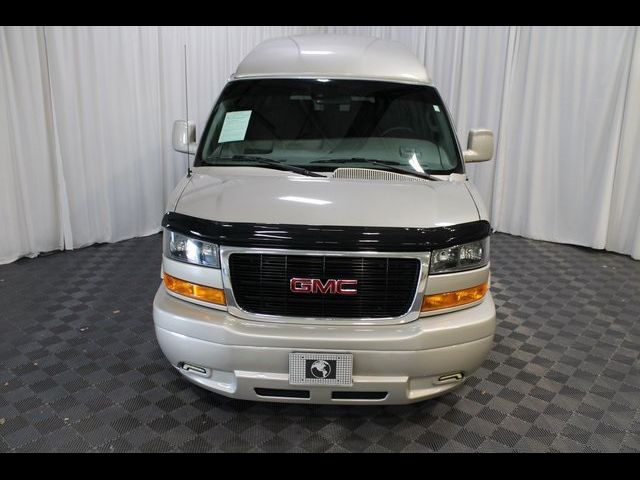 2021 GMC Savana Base