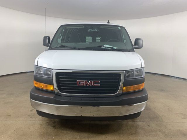 2021 GMC Savana Base