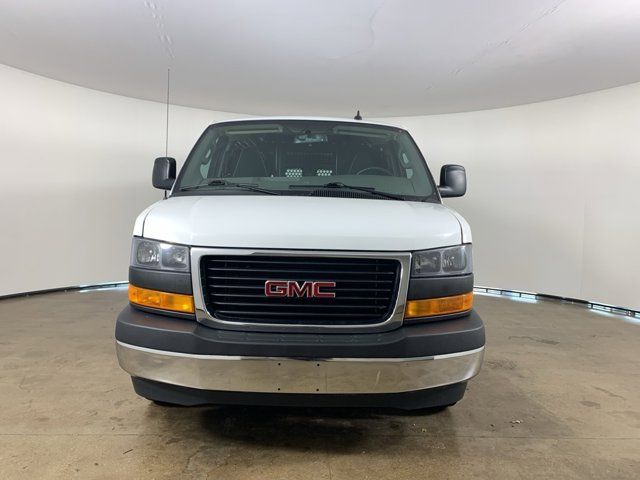 2021 GMC Savana Base