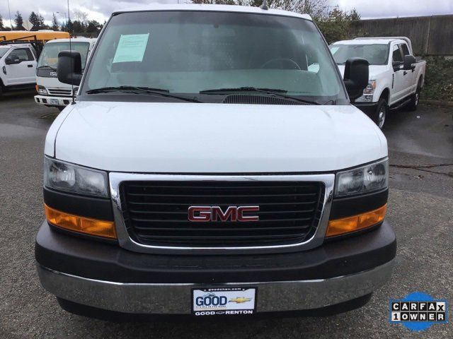 2021 GMC Savana Base