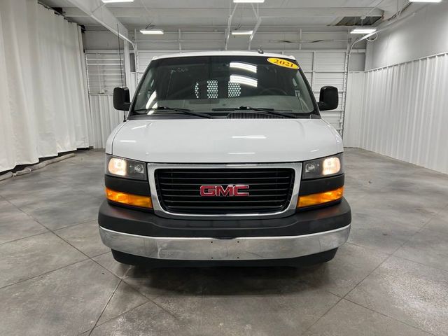 2021 GMC Savana Base