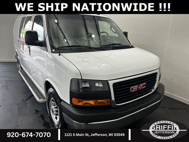 2021 GMC Savana Base