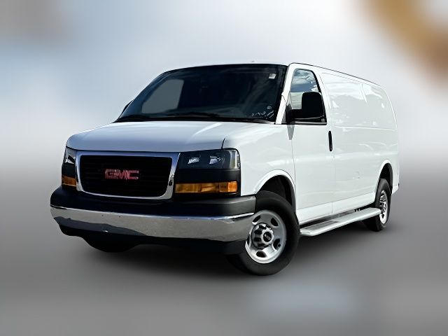 2021 GMC Savana Base