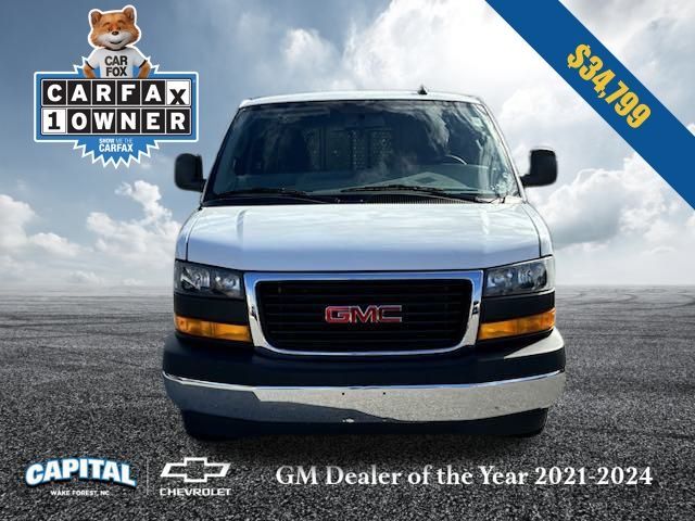 2021 GMC Savana Base