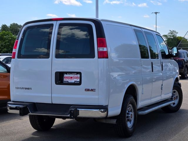 2021 GMC Savana Base