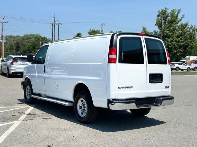 2021 GMC Savana Base