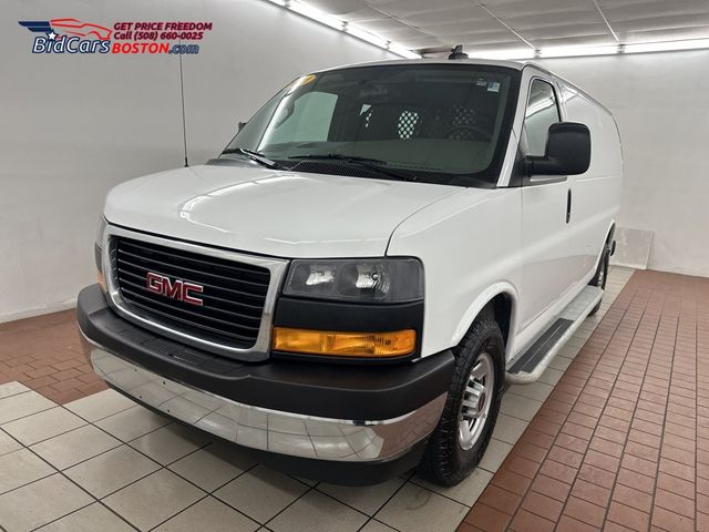 2021 GMC Savana Base