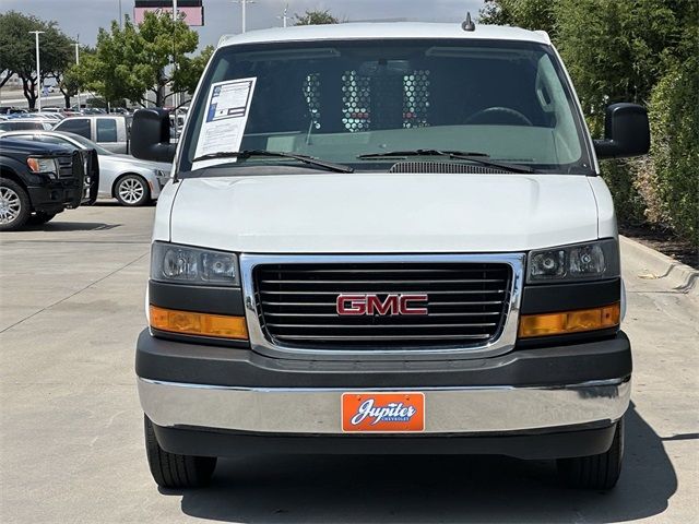 2021 GMC Savana Base