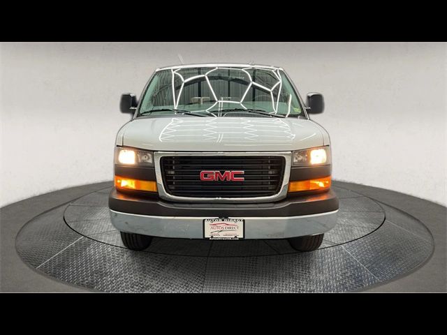 2021 GMC Savana Base