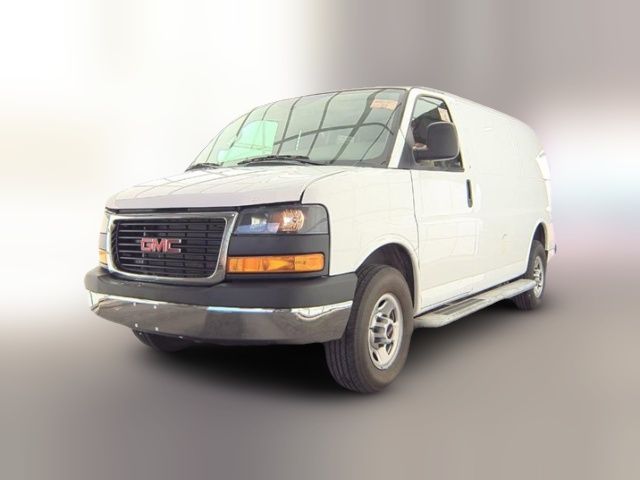 2021 GMC Savana Base