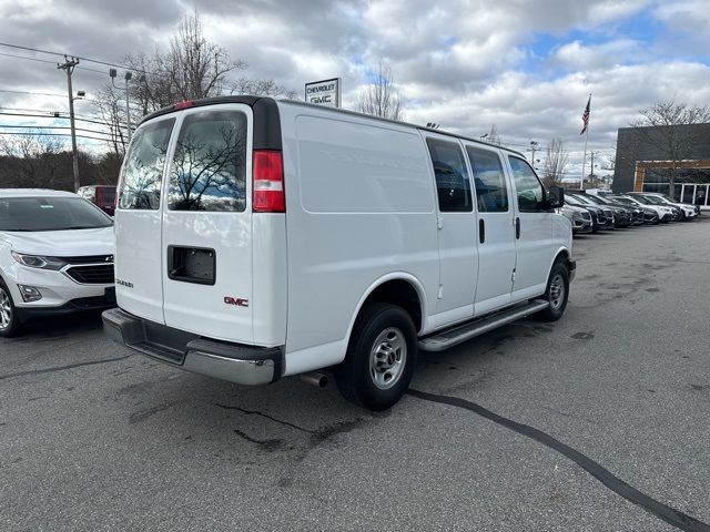 2021 GMC Savana Base